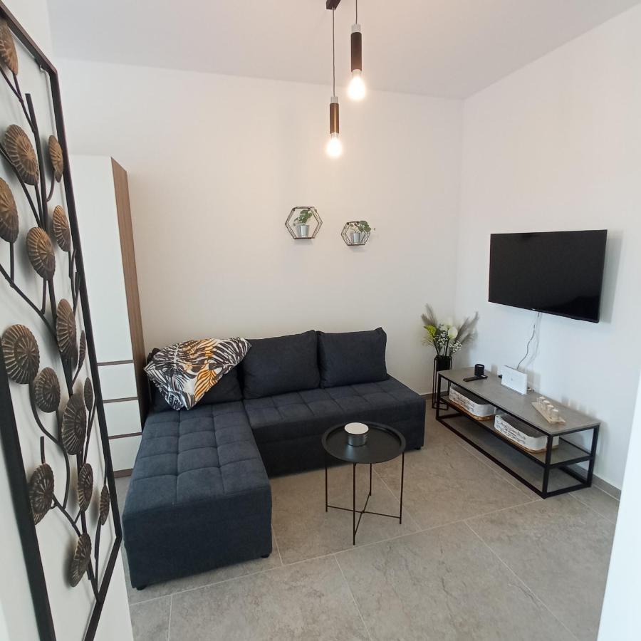 Apartments Lavanda - Free Parking And Grill Jezera Zewnętrze zdjęcie